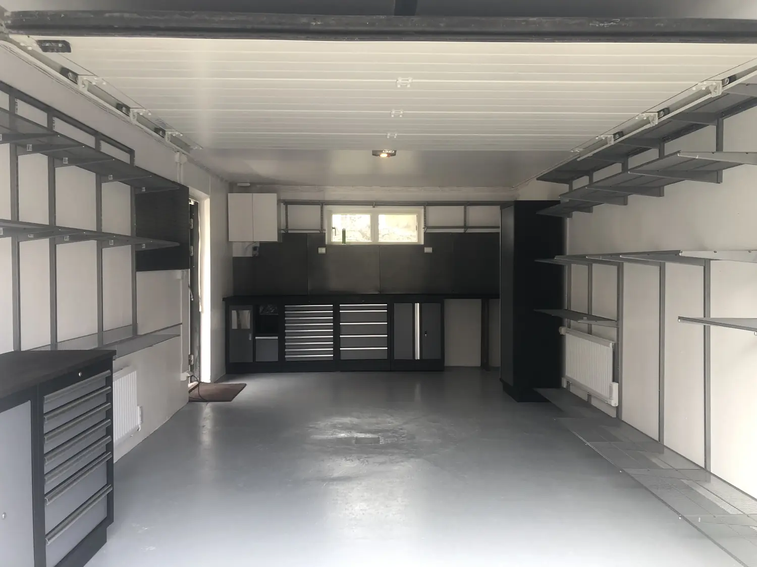 Renoverat garage med förvaring